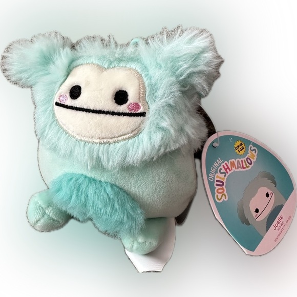 Nwt 👣Joelle the Bigfoot 3.5” Clip Squishmallow - Picture 5 of 5